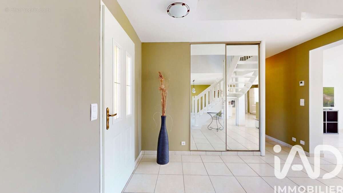 Maison 178 m² à Andryes  - photo 4