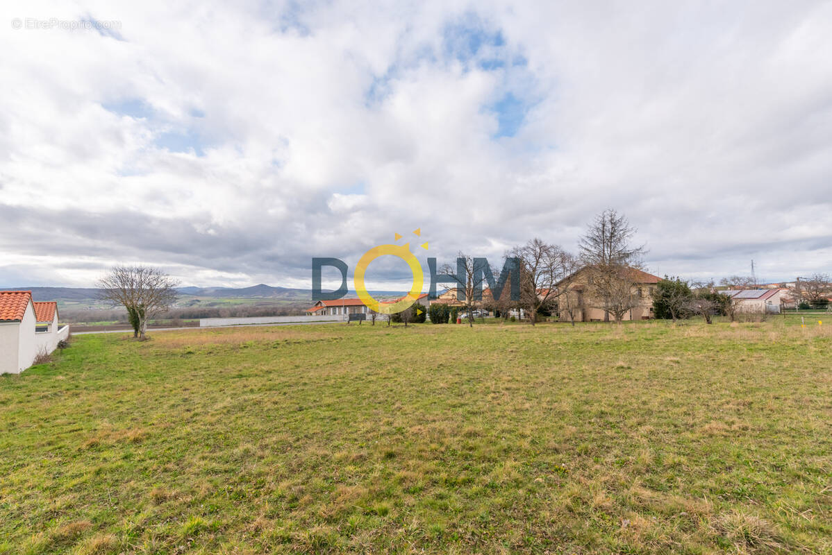 Terrain à SAINTE-FLORINE