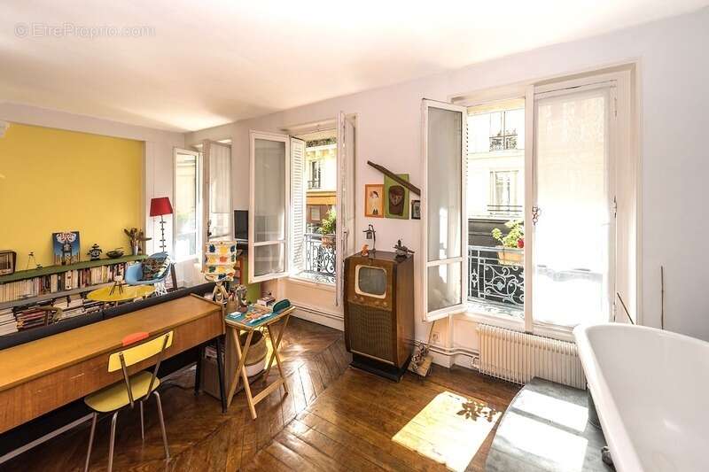 Appartement à PARIS-9E