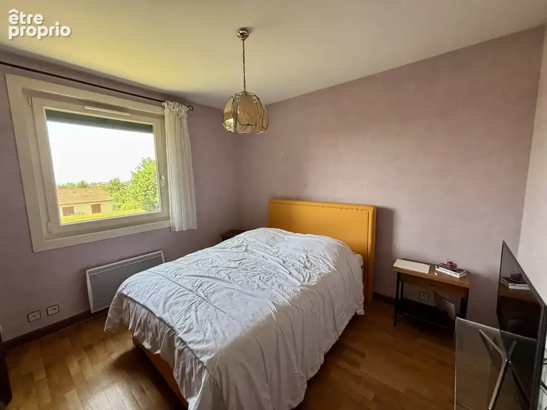 Maison 128 m2 sur 850 m2 de terrain, secteur calme et proche du centre-ville. - photo 8