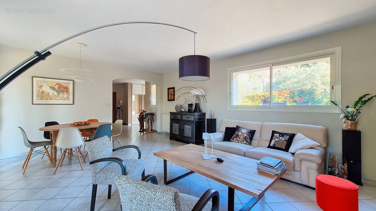 Maison à CHEVAL-BLANC