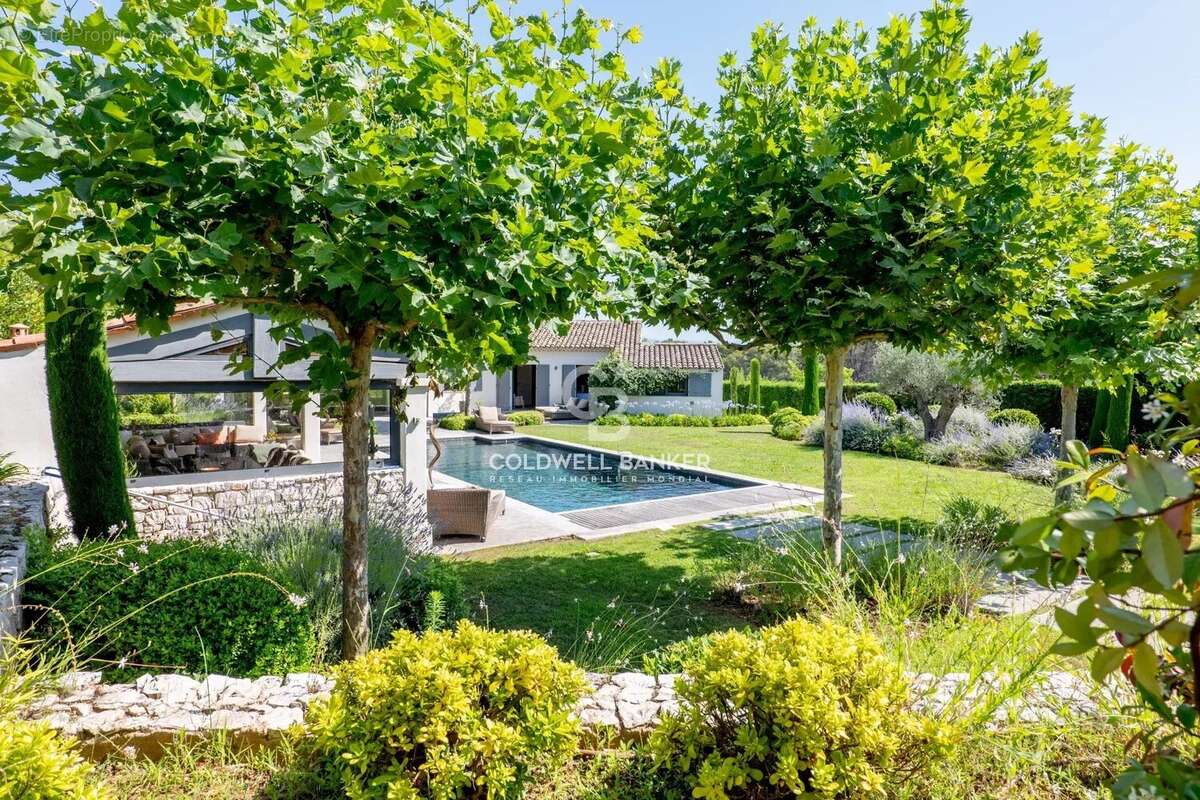 Maison à MOUGINS
