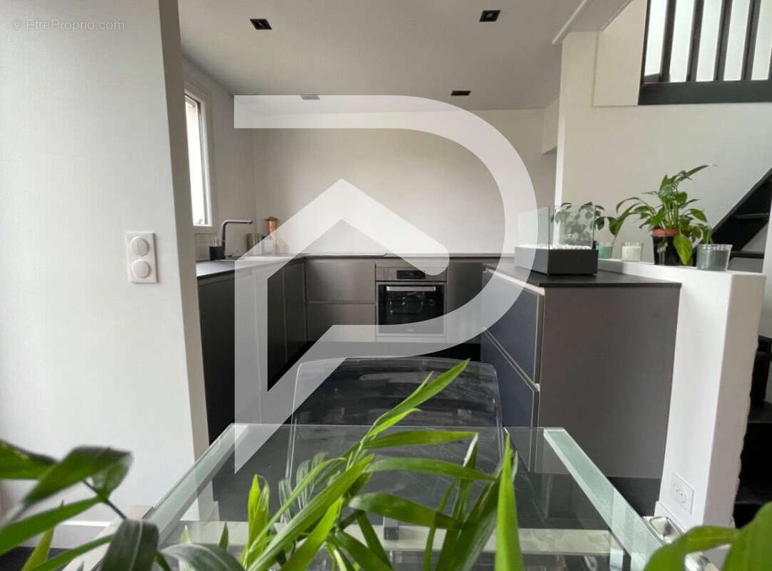 Appartement à COLOMBES