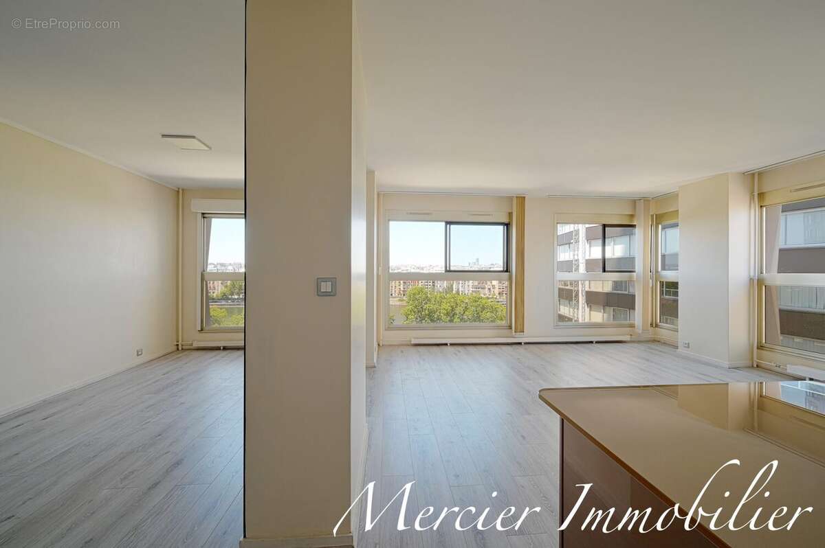 Appartement à PARIS-15E