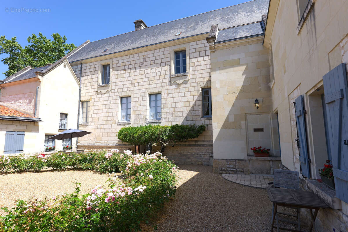 Maison à FONTEVRAUD-L'ABBAYE