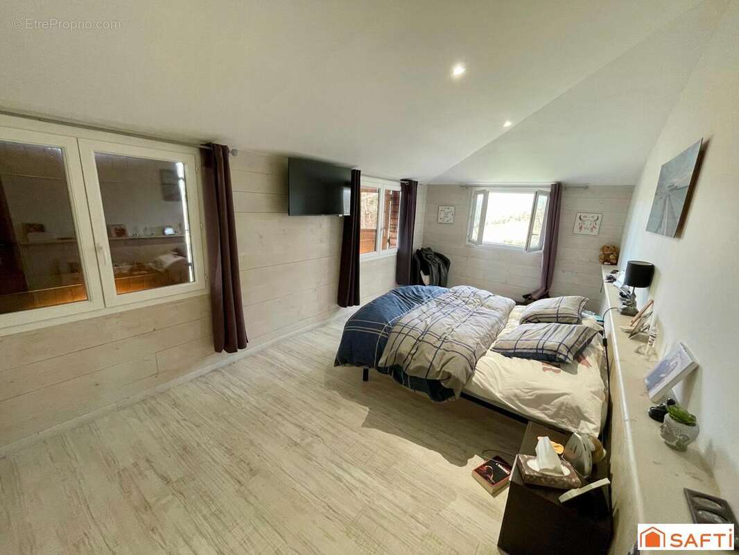 Maison 143 m² à Montreal  - photo 8