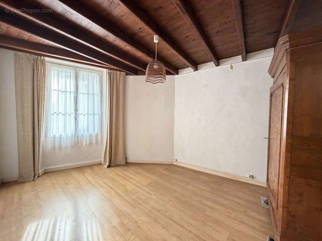 Maison à SAUZE-VAUSSAIS