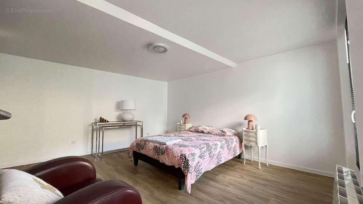 Maison à LE RELECQ-KERHUON