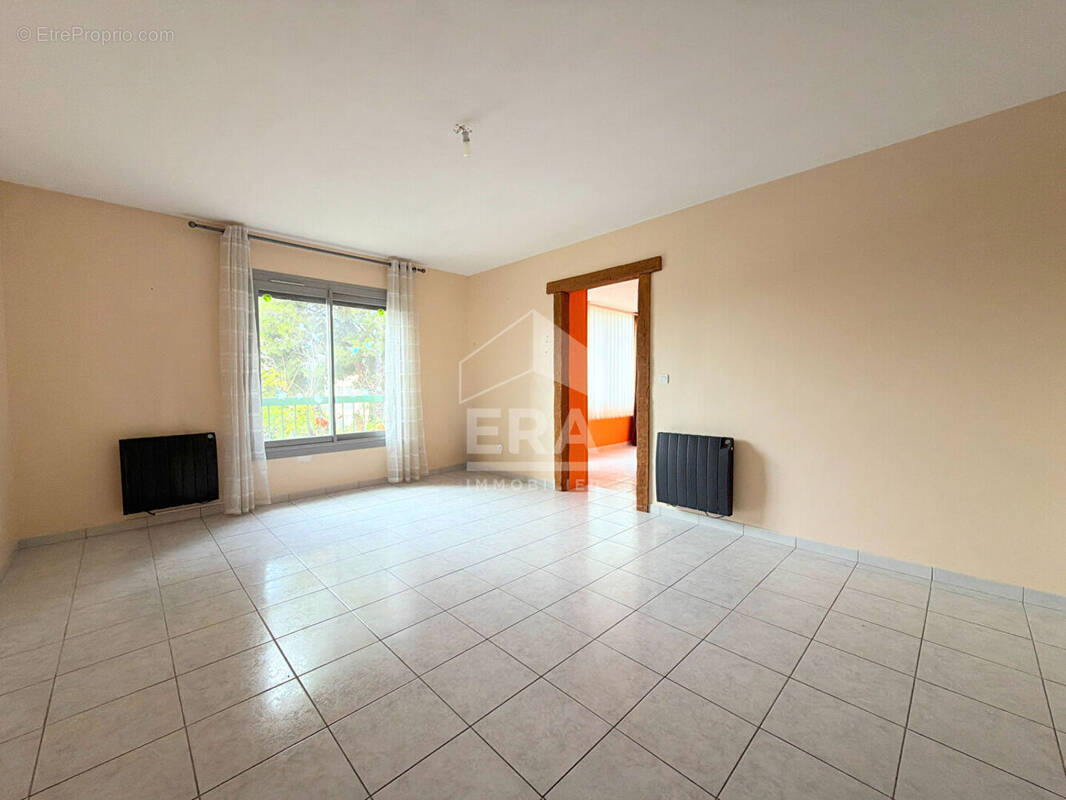 Appartement à PERTUIS