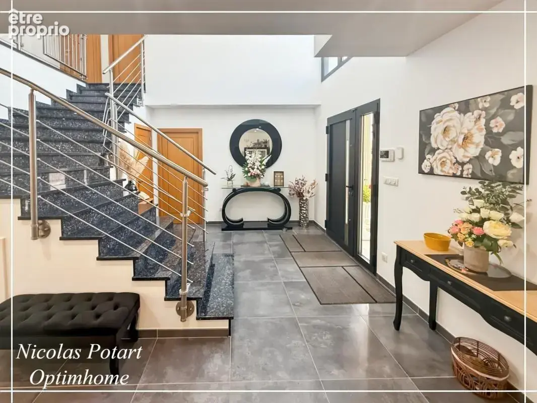 Élégante propriété contemporaine avec piscine – Prestations d’exception à Lacroix-Saint-Ouen - photo 6