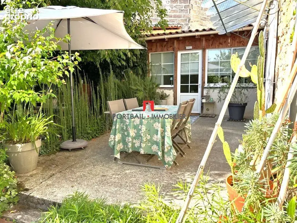 Maison 5 pièces 132 m² à vendre à Saint-Medard-De-Guizieres (33230) - photo 2