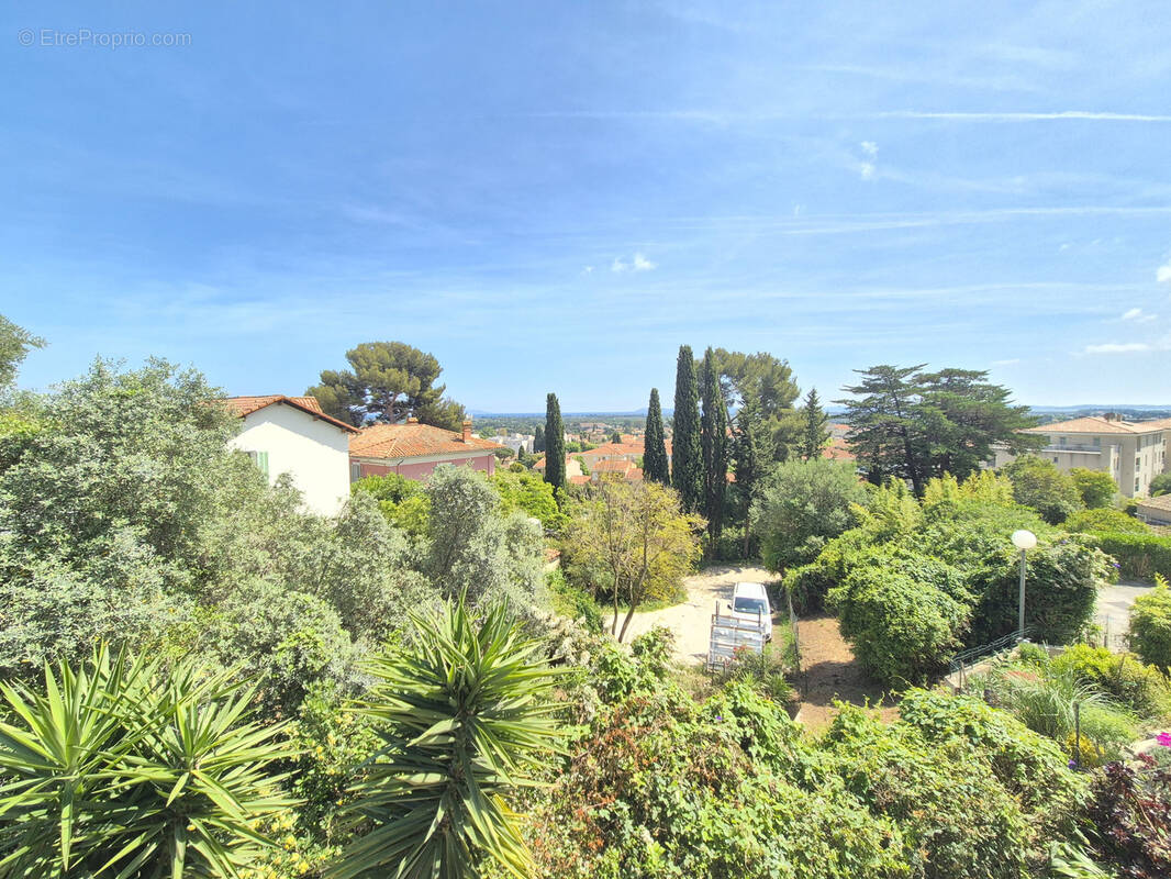 Appartement à HYERES
