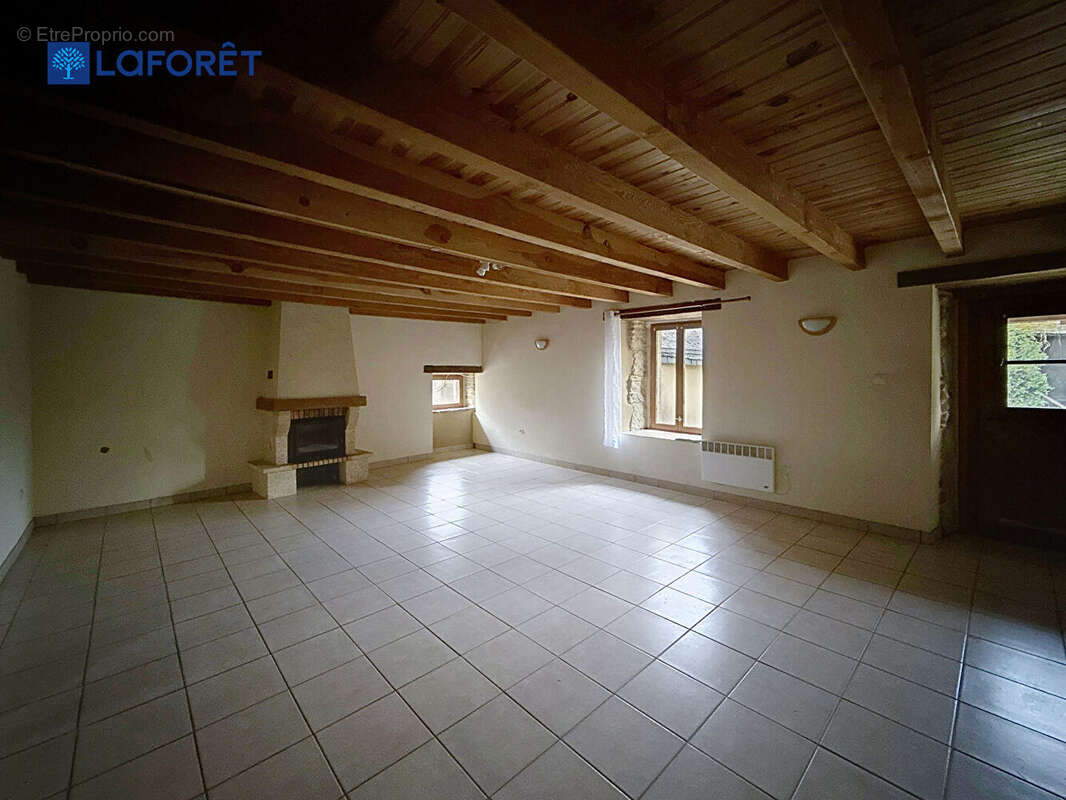 Maison à MOREAC