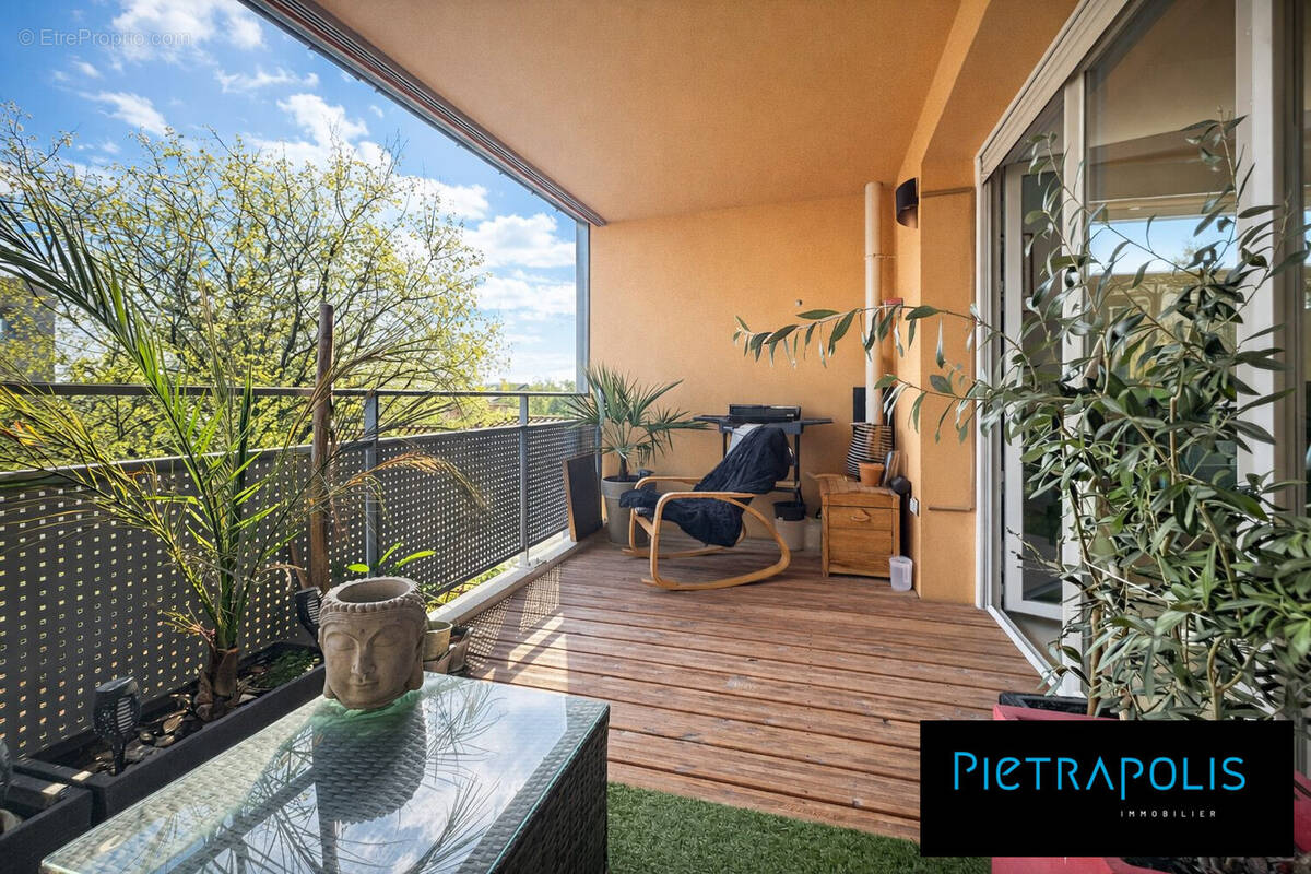 Appartement à RILLIEUX-LA-PAPE