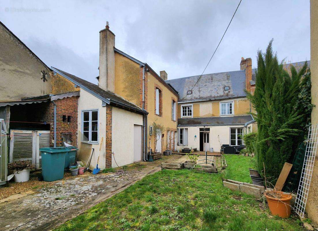 Maison à MONDOUBLEAU