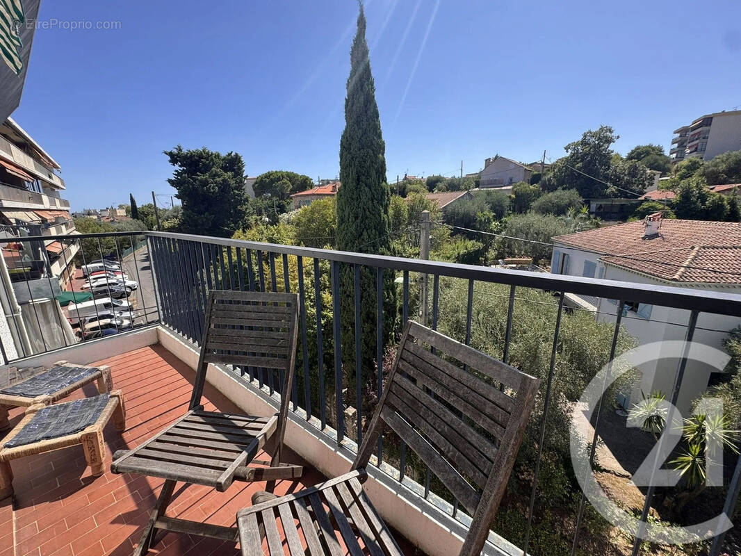 Appartement à LE CANNET