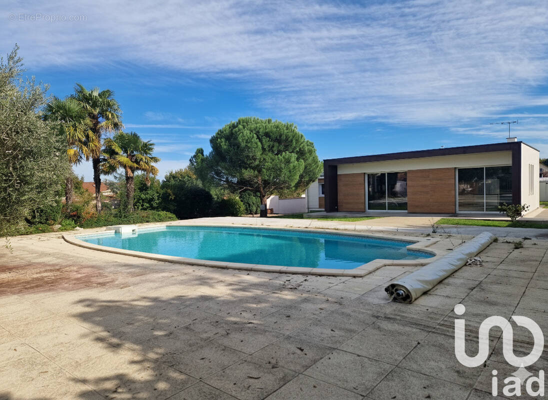 Photo 1 - Maison à POITIERS