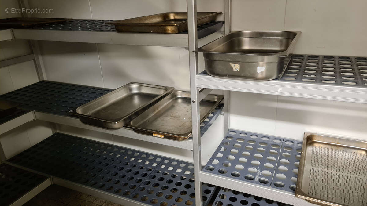 Commerce à GREOLIERES