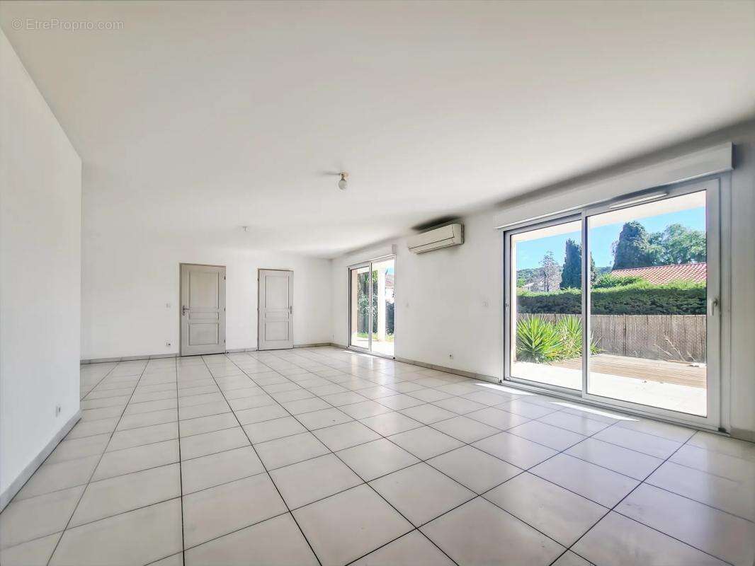 Appartement à SANARY-SUR-MER