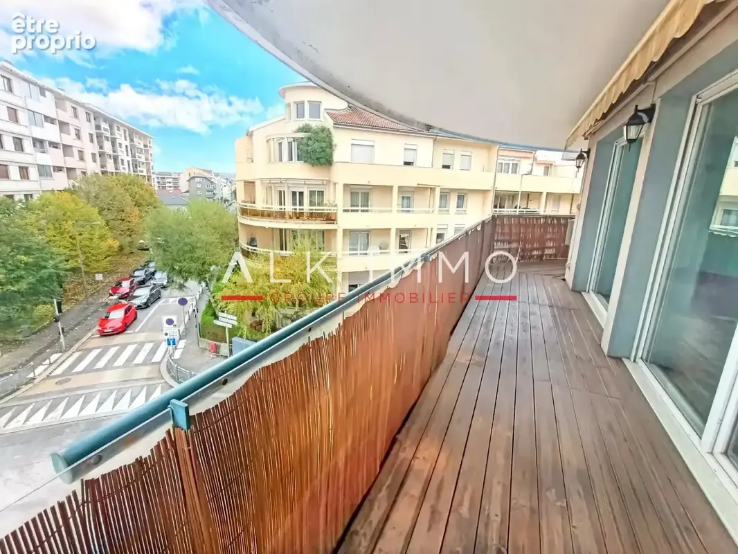 Photo Appartement à Gaillard au prix de 399 000€