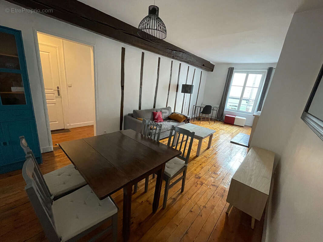 Appartement Poissy 2 pièce(s) 56 m2 - photo 2