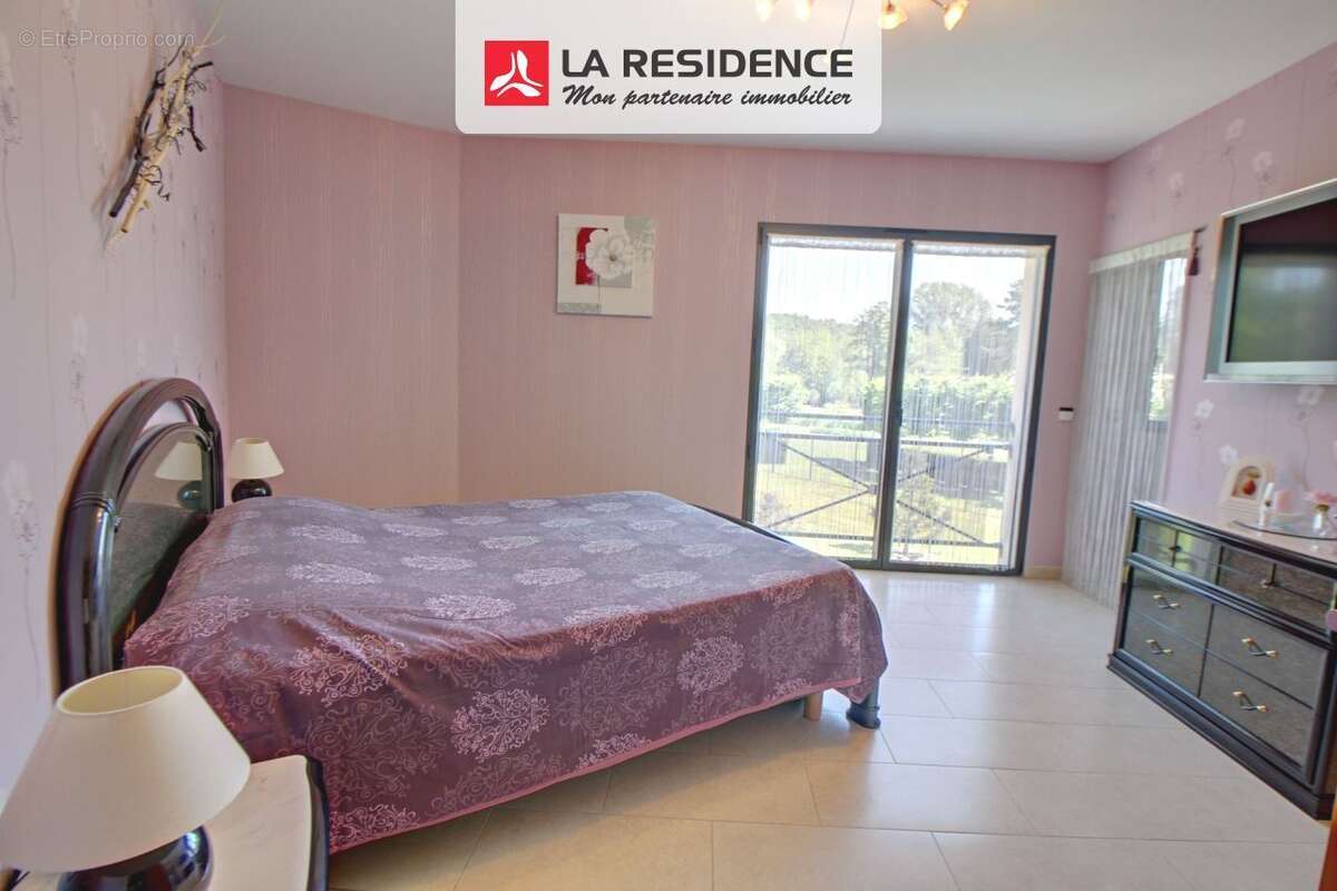 Maison 281 m² à Moisson  - photo 8