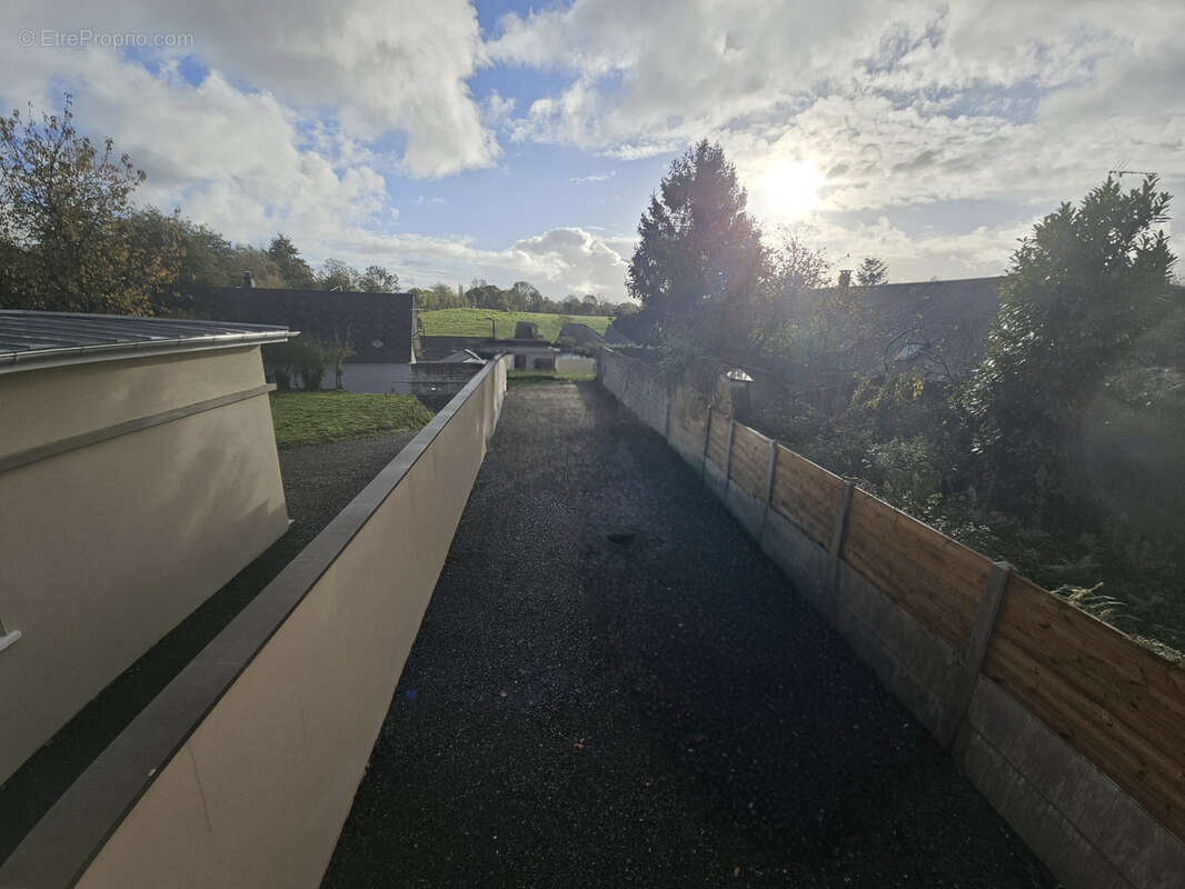 Commerce à LONGUEVILLE