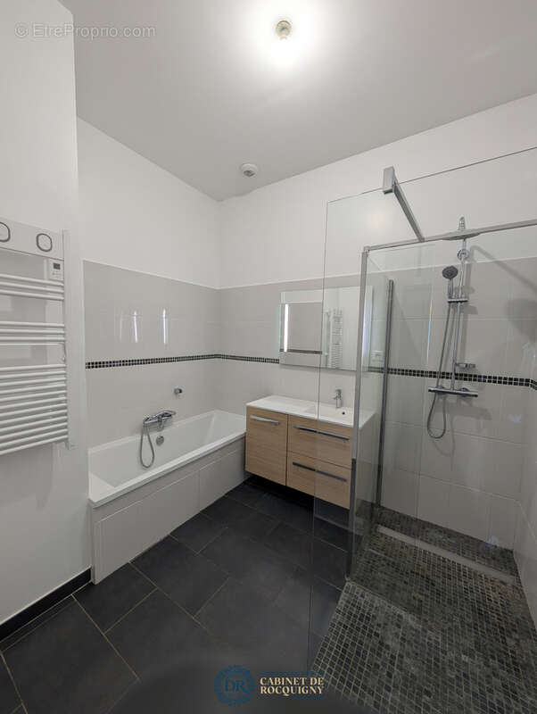Appartement à SAINT-JEAN-DE-BRAYE