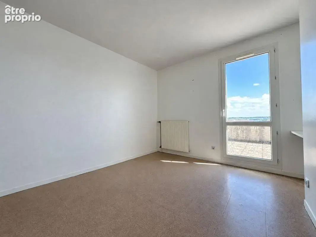 Superbe appartement 4 pièces de 86m² avec immense terrasse de 66 m² - Calme absolu - Villlers-Saint-Paul - photo 6