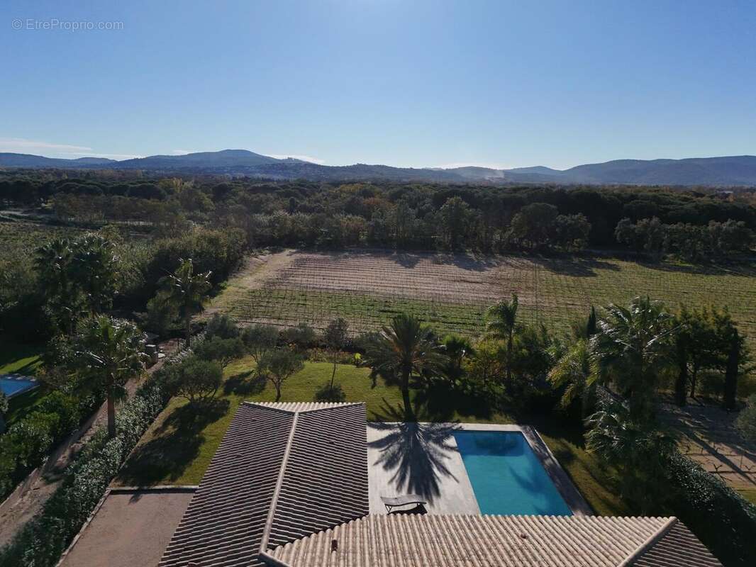 Photo 2 - Maison à GRIMAUD