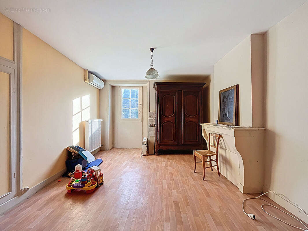 Maison à SAINT-MAURICE-SUR-VINGEANNE