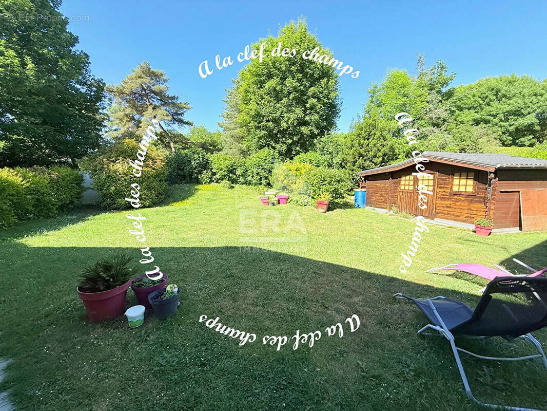 Maison à VILLIERS-LE-BACLE