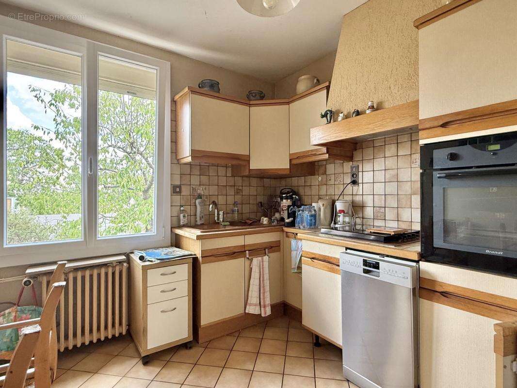 A vendre, Dijon, maison 3 chambres, sous-sol, terrain - photo 7