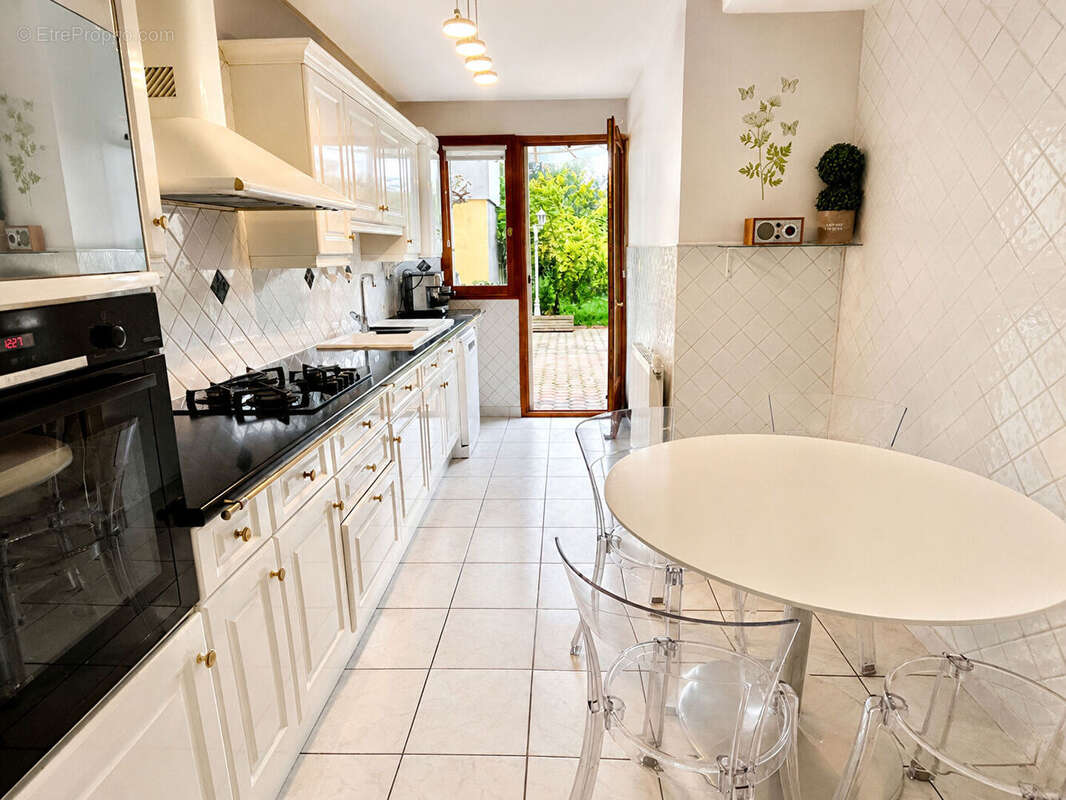 Maison à VILLEURBANNE