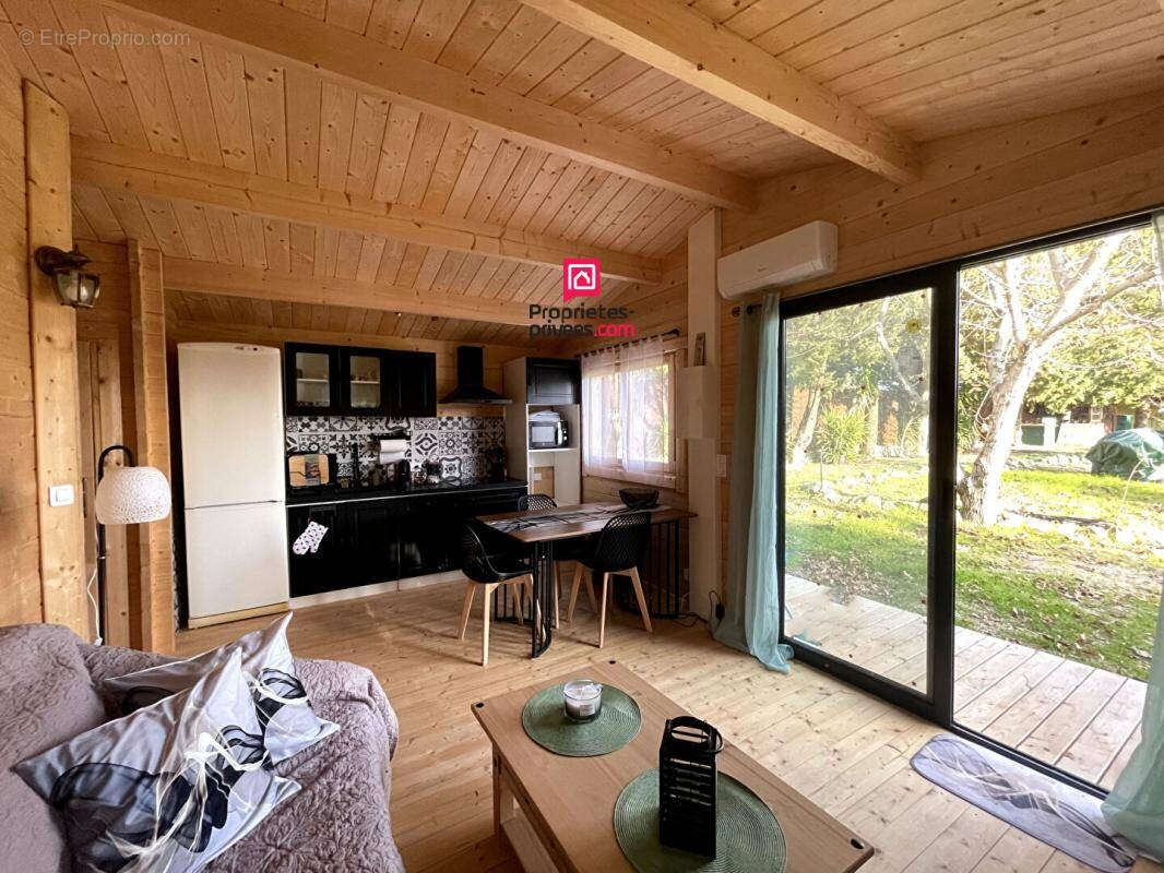 propriété de 7 pièces avec un chalet de 42 M2 avec piscine-lagon sur Tourrettes - photo 17