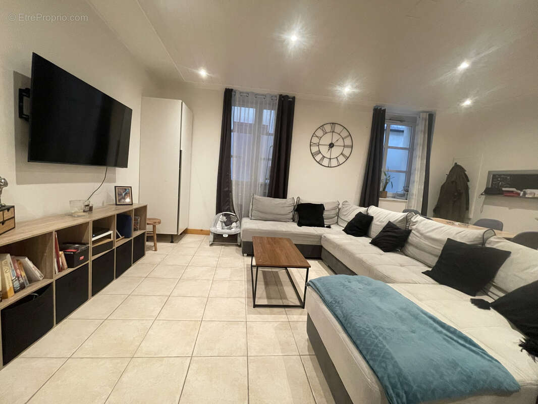 Appartement à ROMANS-SUR-ISERE