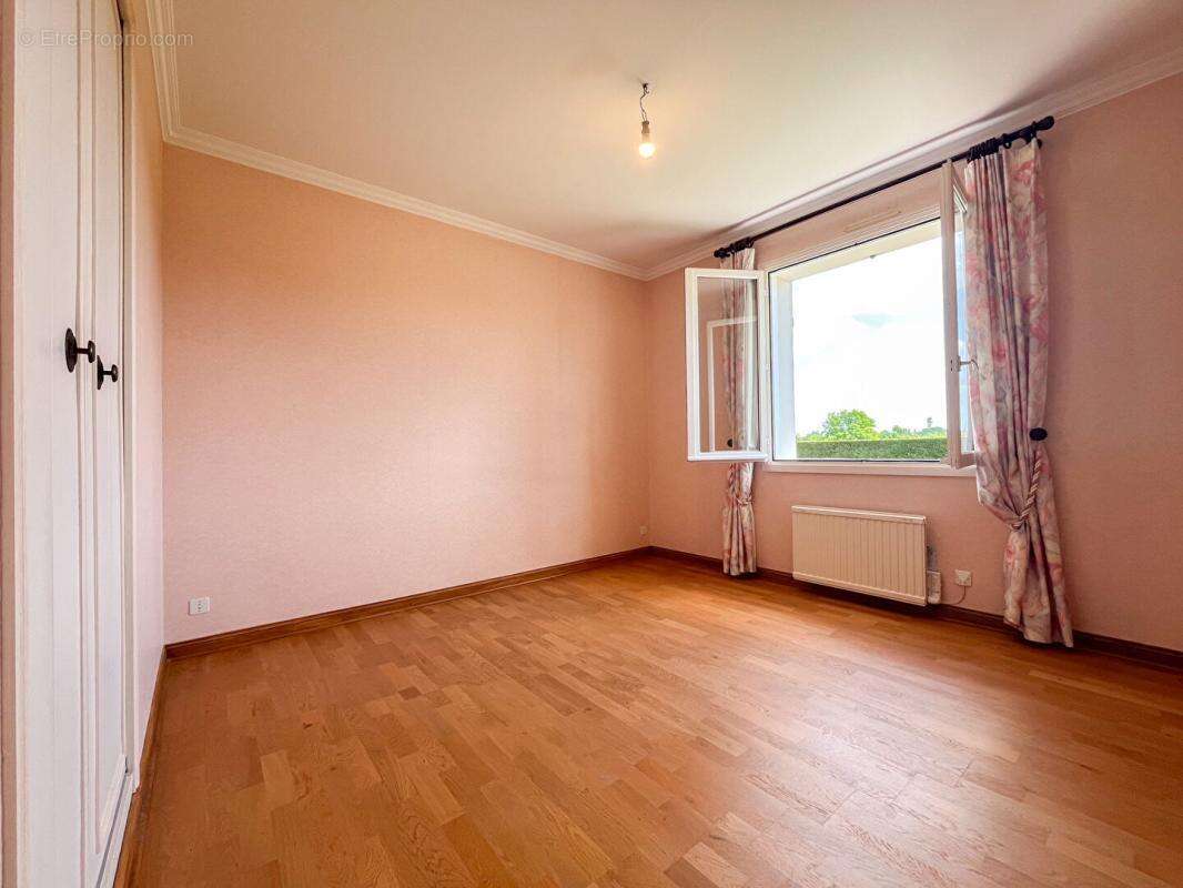 Maison Courmemin 8 pièce(s) 173.06 m2 - photo 5