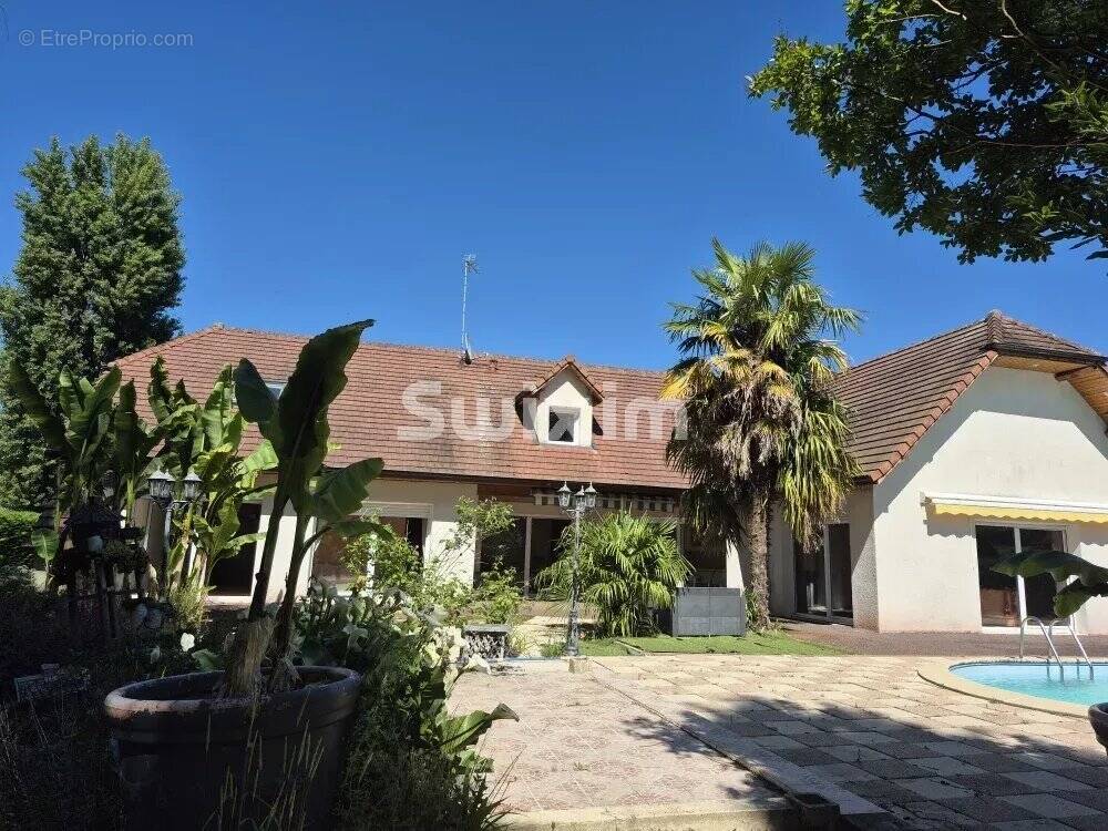 Maison à ROCHEFORT-SUR-NENON