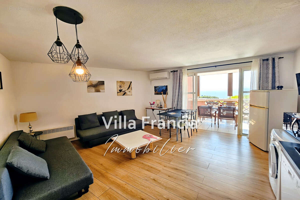 Appartement à SAINT-RAPHAEL