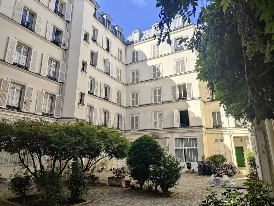 Appartement à PARIS-11E