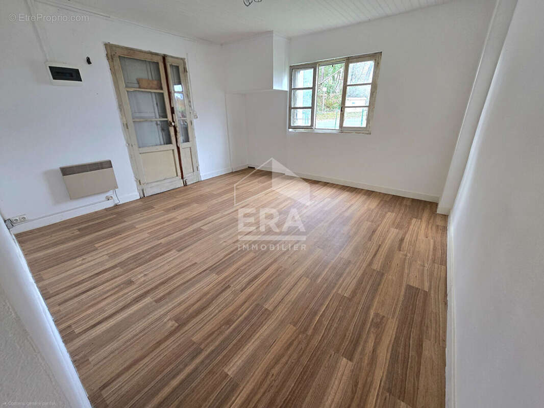 Maison à SAINT-SEURIN-SUR-L&#039;ISLE