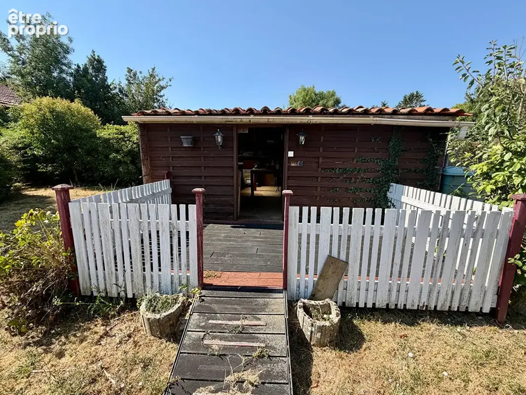 Maison ancienne dans un hameau moins de 2 minutes de Saint Denis du Pin avec commerces et école, 6km de Saint Jean d'Angély, gra - photo 14