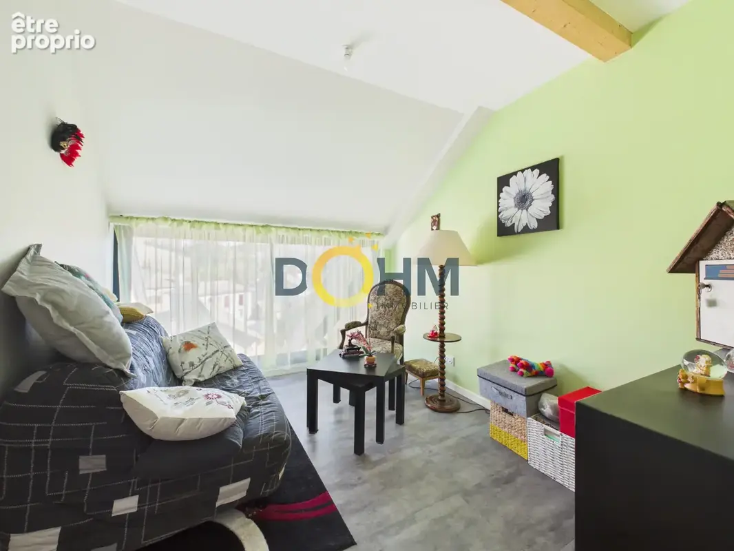 Centre-ville d'Yssingeaux - Duplex de 80,62 m2 avec terrasse, cave et place de stationnement. - photo 12