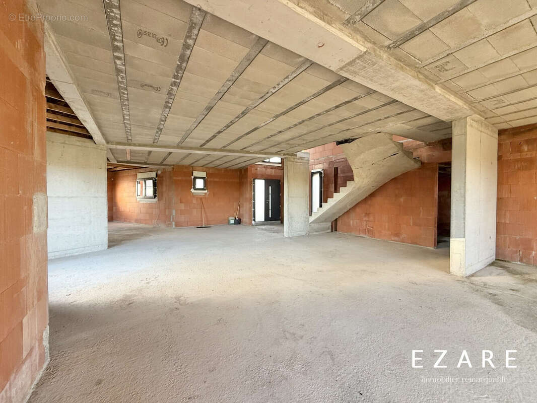 Maison à VAROIS-ET-CHAIGNOT