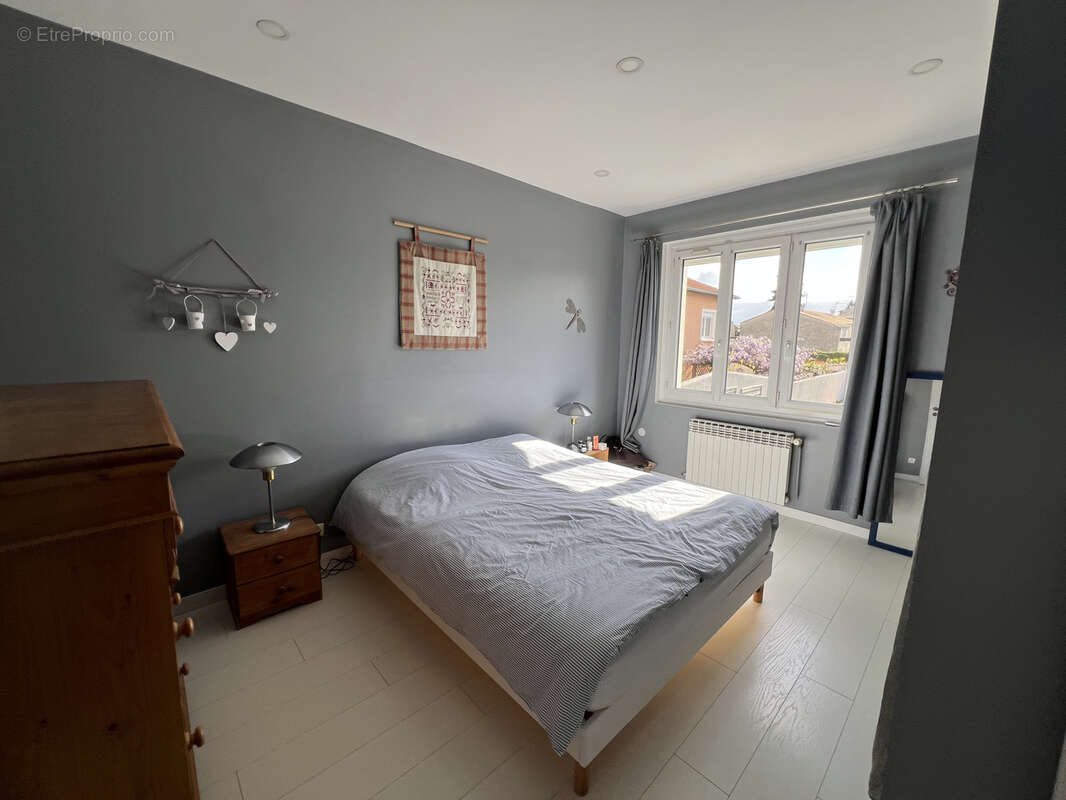 Maison à GUILHERAND-GRANGES