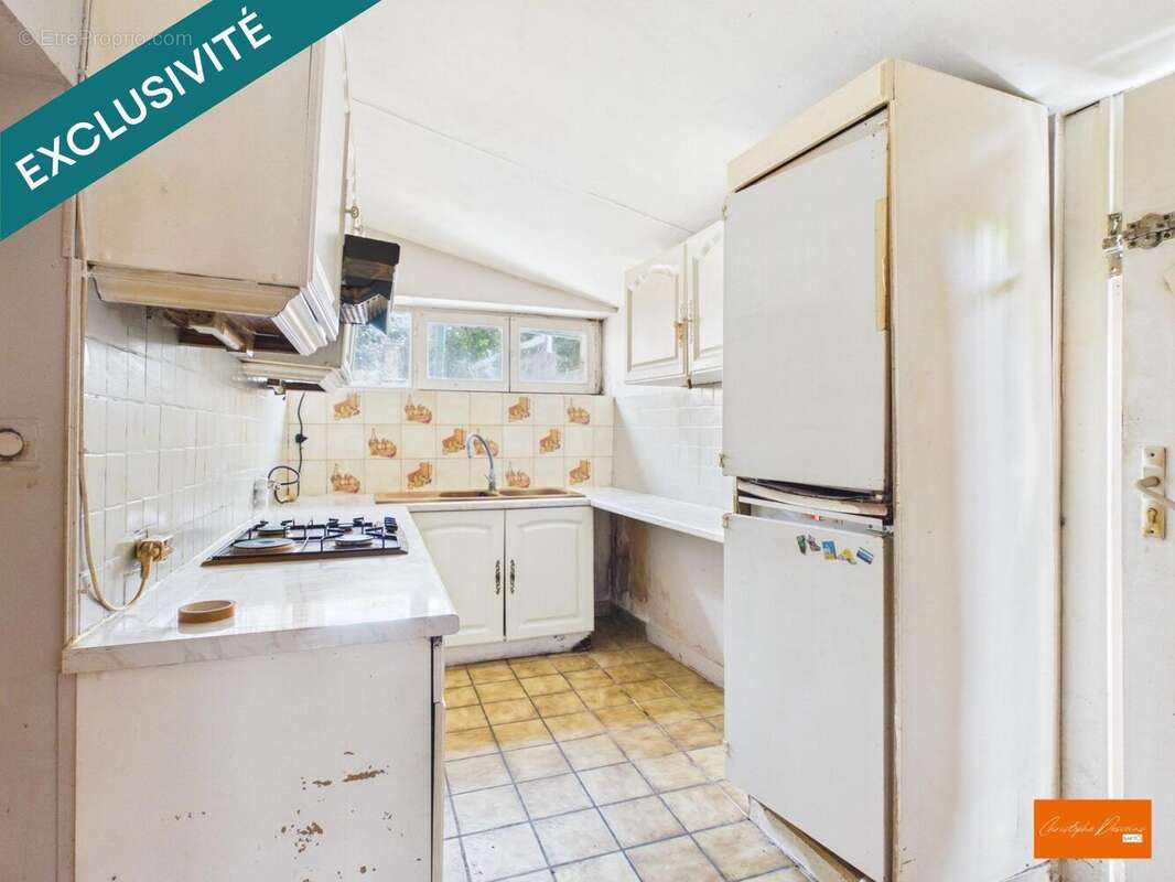 Maison 93 m² à Saint-Mars-Sur-Colmont  - photo 9