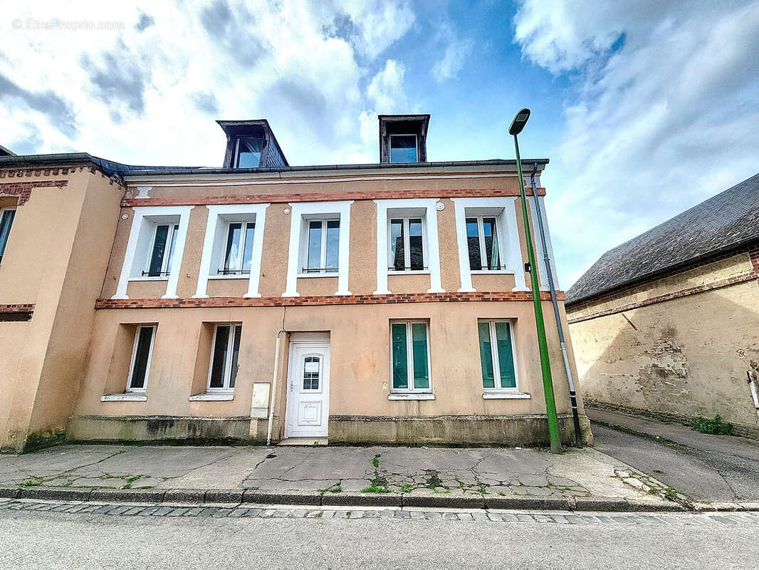 Appartement à FLEURY-SUR-ANDELLE