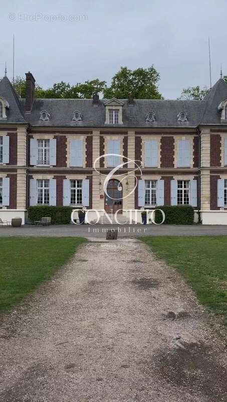 Maison à ENNERY