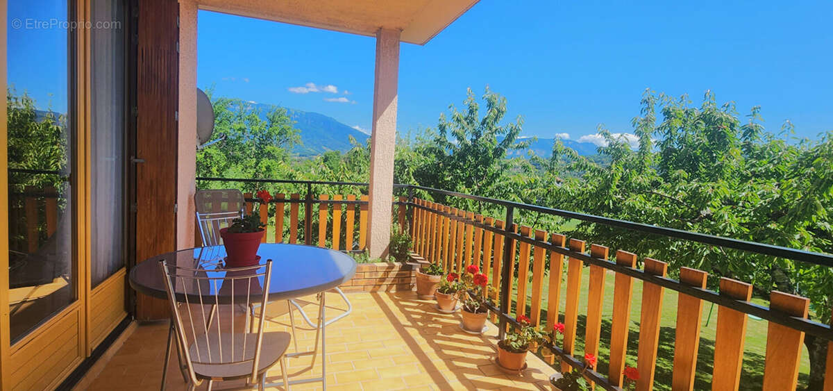 Appartement à MARIGNY-SAINT-MARCEL