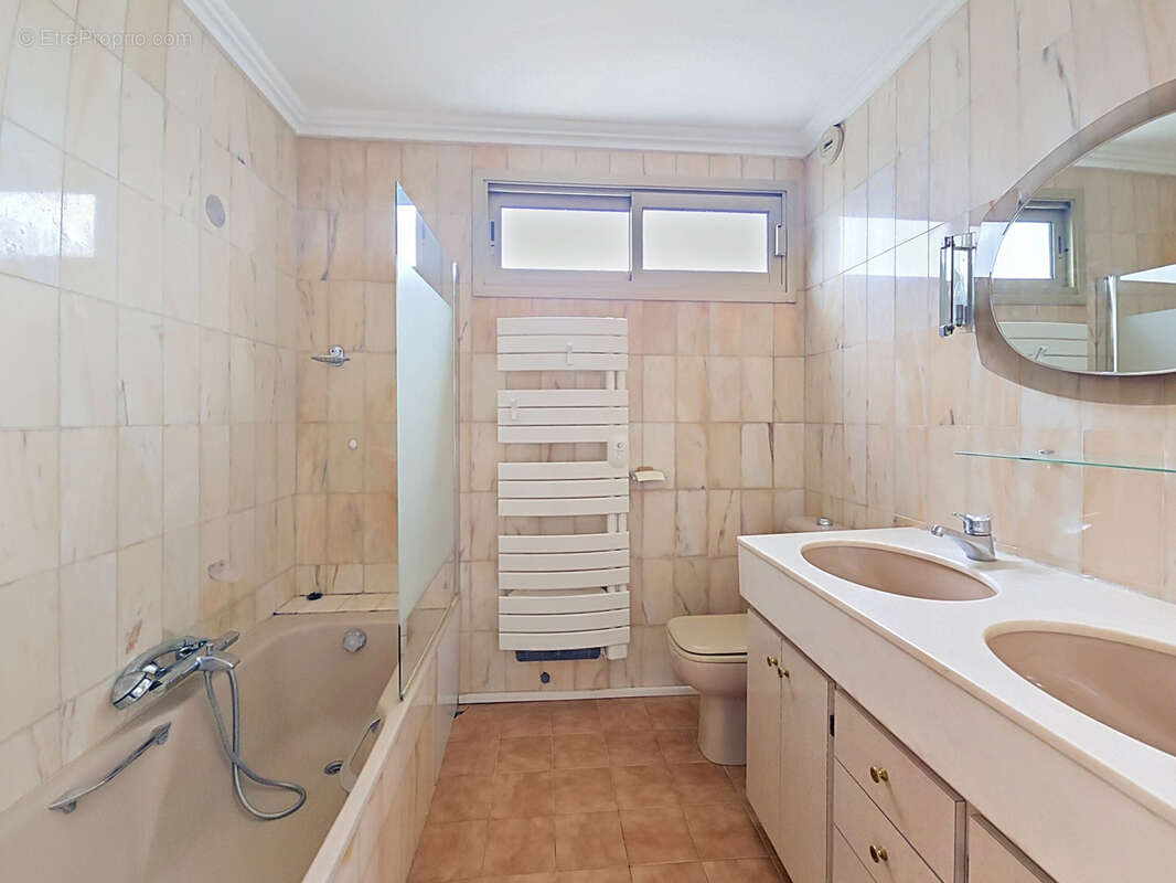 Appartement à VENCE
